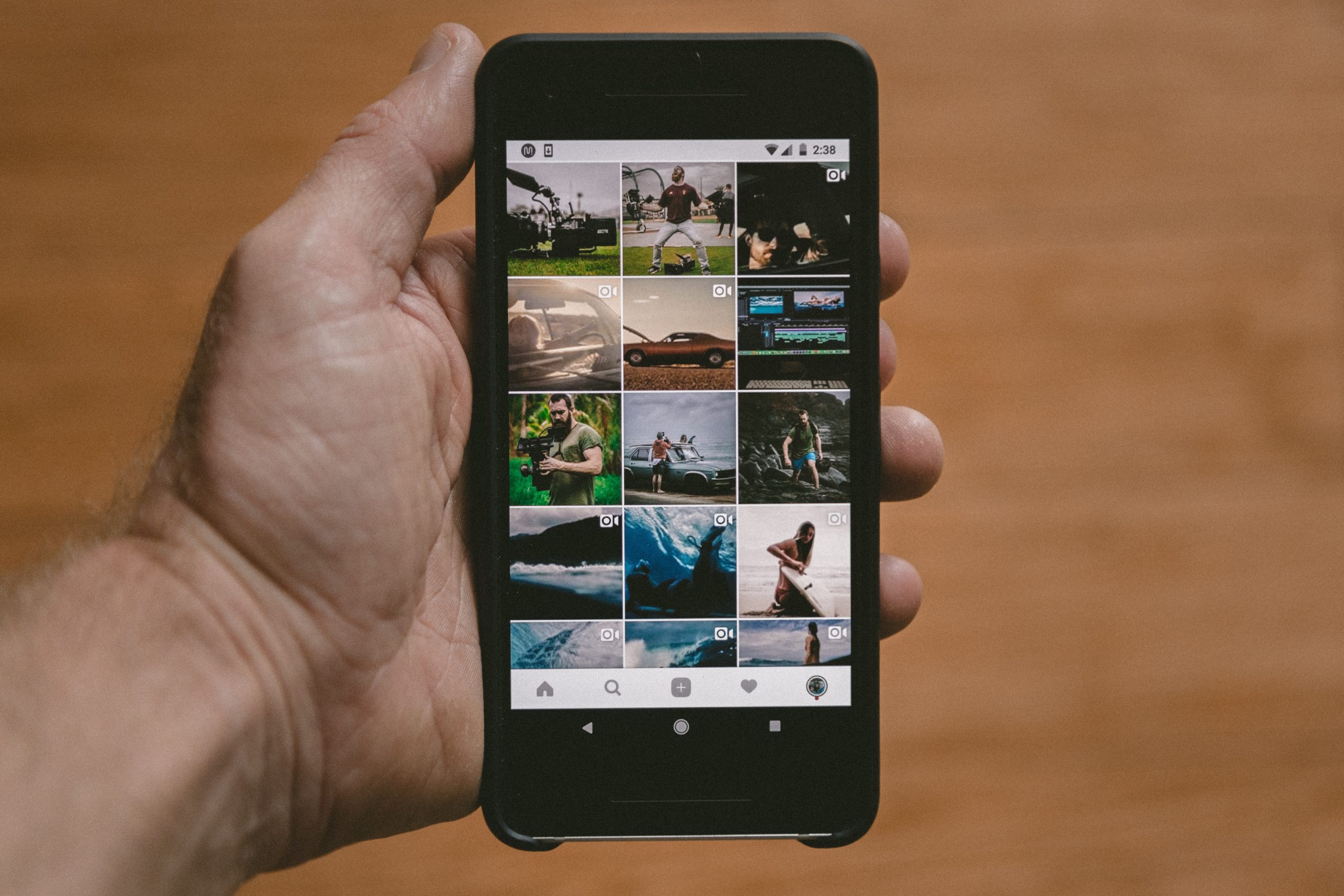 Sur Instagram, publier plusieurs photos dans un post augmente le taux d’engagement