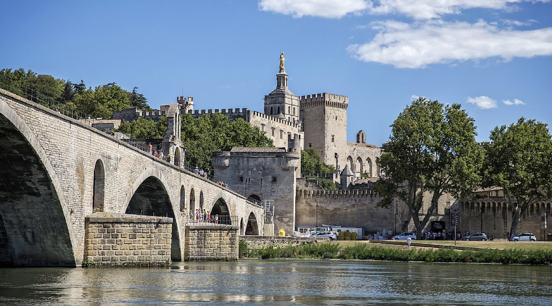 Avignon propose un guide destiné aux influenceurs