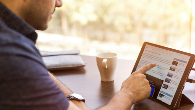 Pourquoi les badges dorés ont-ils disparu de LinkedIn?