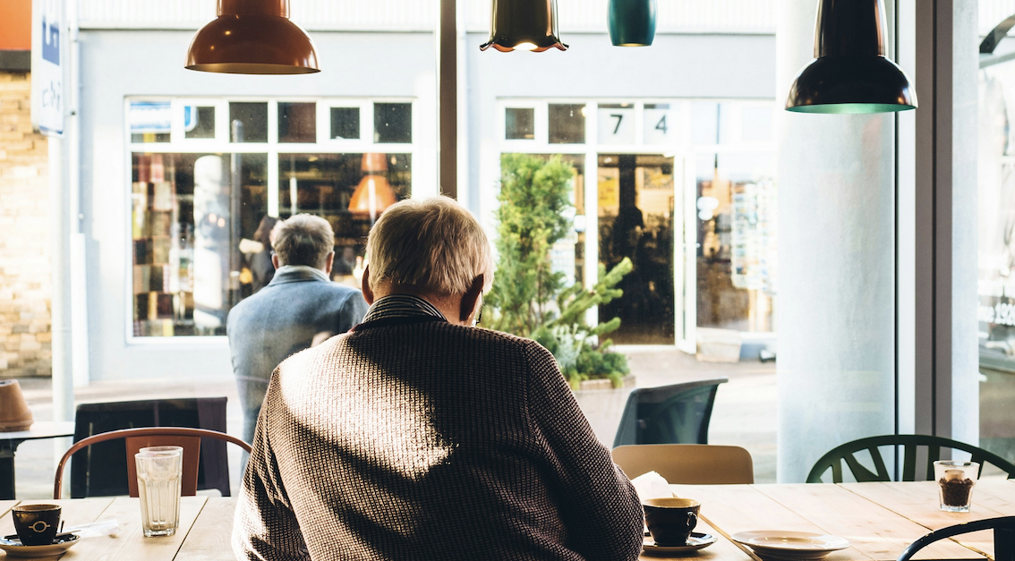 Hello Masters, le réseau social des professionnels avec plus de 20 ans d’expérience