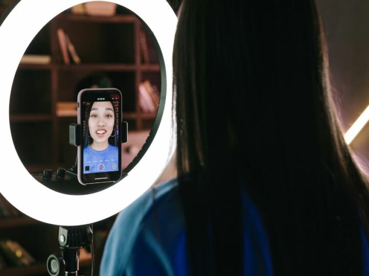 60.000 créateurs américains gagnent environ 1500 dollars par mois grâce au gifting sur TikTok Live