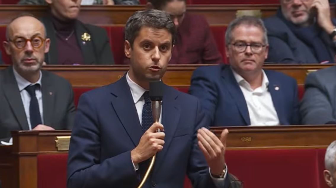 L&rsquo;Assemblée nationale adopte en première lecture l&rsquo;interdiction des réseaux sociaux aux moins de 15 ans