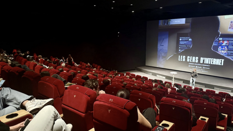 La série documentaire « Les Gens d&rsquo;Internet » sur l&rsquo;histoire des influenceurs, projetée au cinéma