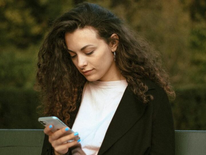 TikTok a supprimé 96,3% des contenus haineux avant qu&rsquo;ils ne soient signalés