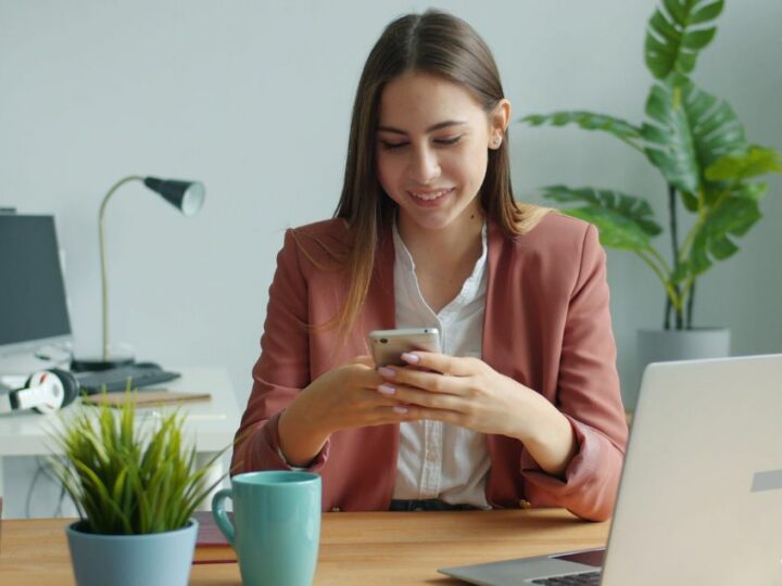 DM, stories privées… les utilisateurs interagissent plus dans les espaces privés, selon Snapchat